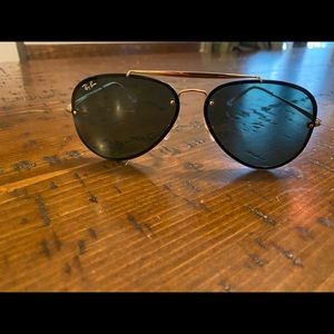 Rayban Black Aviators model 3584
